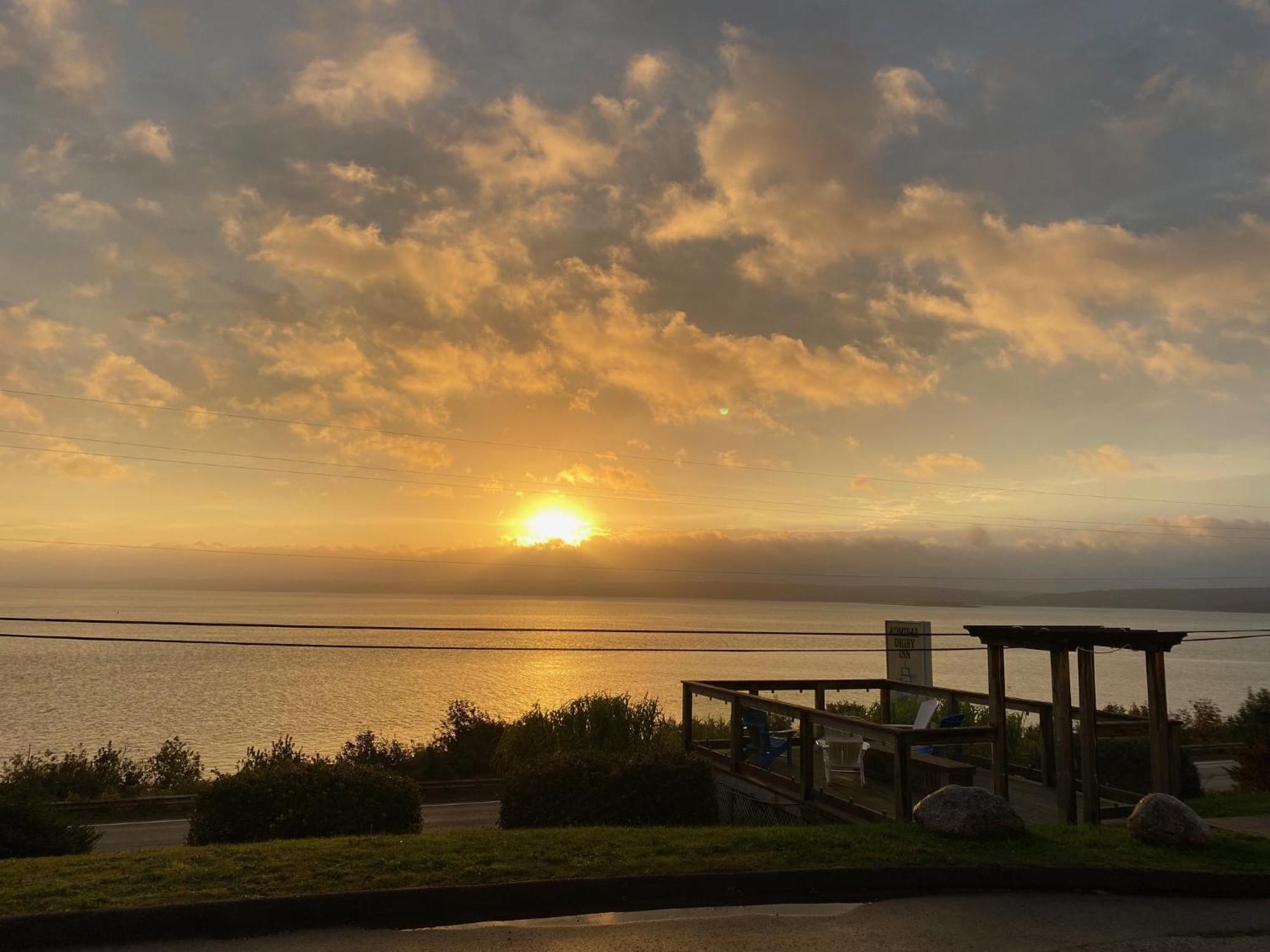 Admiral Digby Inn Restaurant And Cottages ภายนอก รูปภาพ