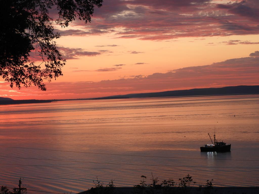 Admiral Digby Inn Restaurant And Cottages ภายนอก รูปภาพ