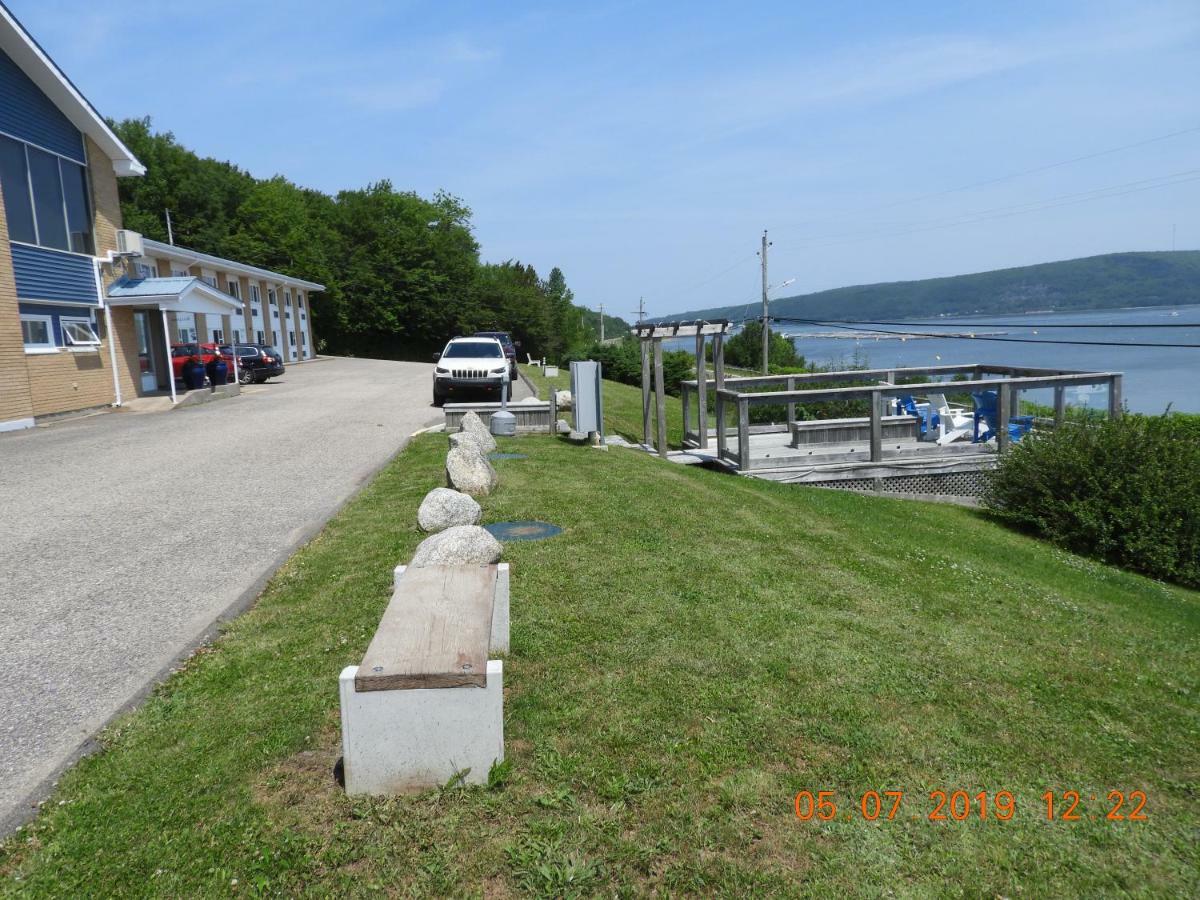 Admiral Digby Inn Restaurant And Cottages ภายนอก รูปภาพ